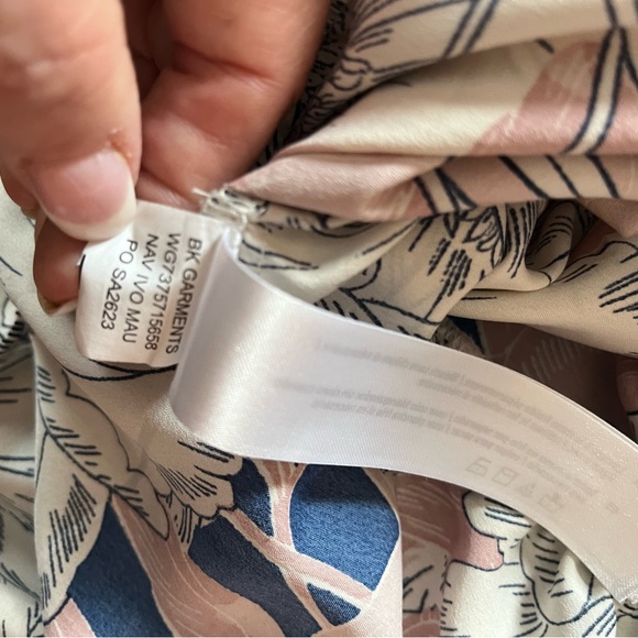 GREAT CONDITION BEAUTIFUL UNIQUE Band of the Free Size Medium Casual Dre… - Picture 5 of 6